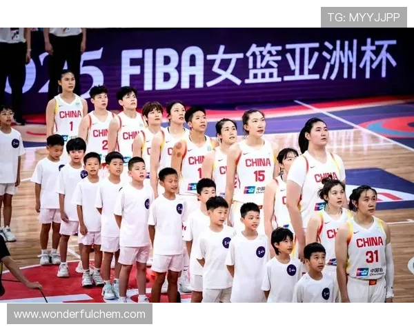 苏群分析女篮失利对男篮压力影响 张子宇使用需谨慎平衡多重矛盾 苏群分析女篮失利对男篮压力影响 张子宇使用需谨慎平衡多重矛盾